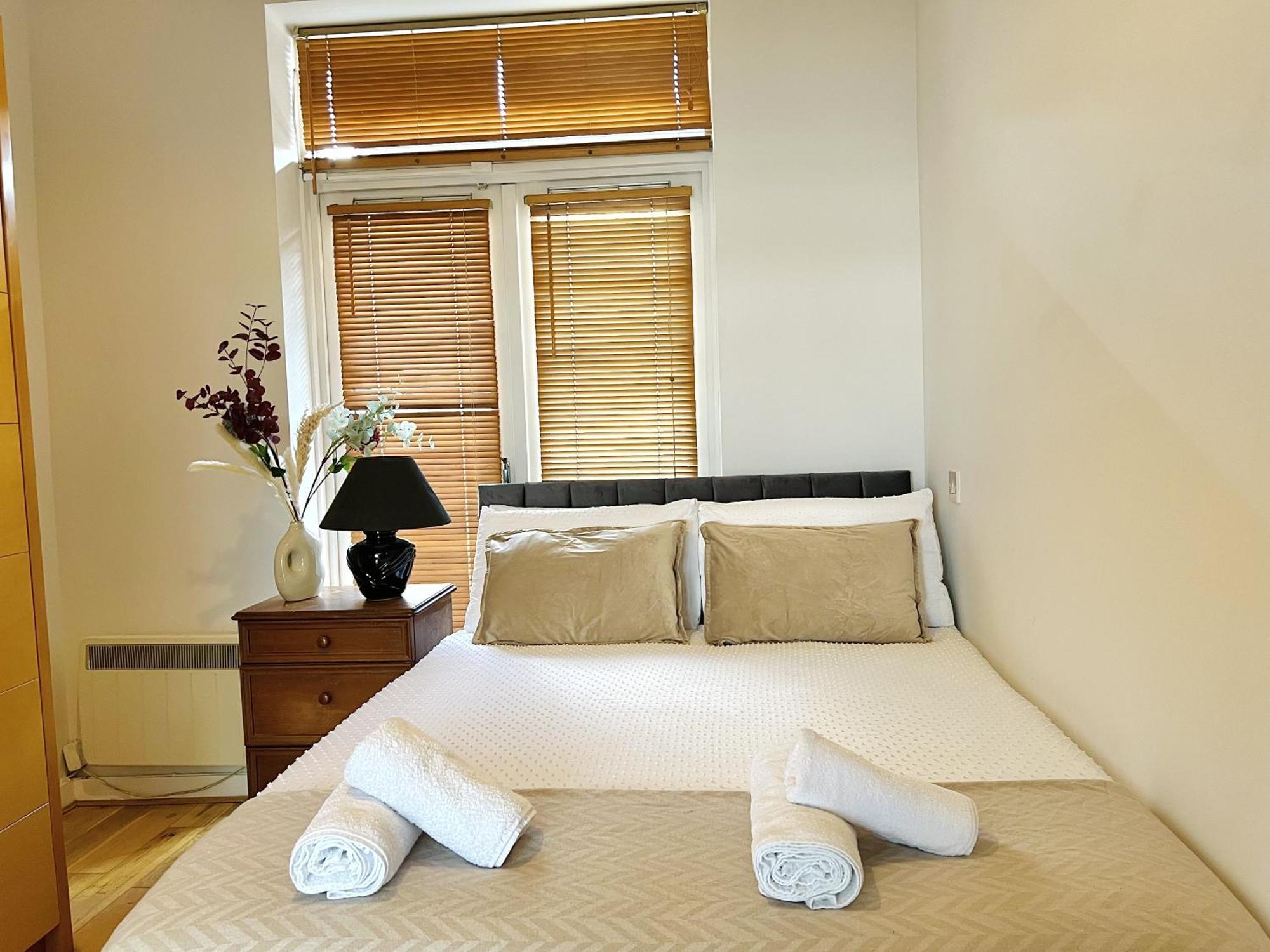 Cosy River View Flat At Temple Bar Dublin Extérieur photo